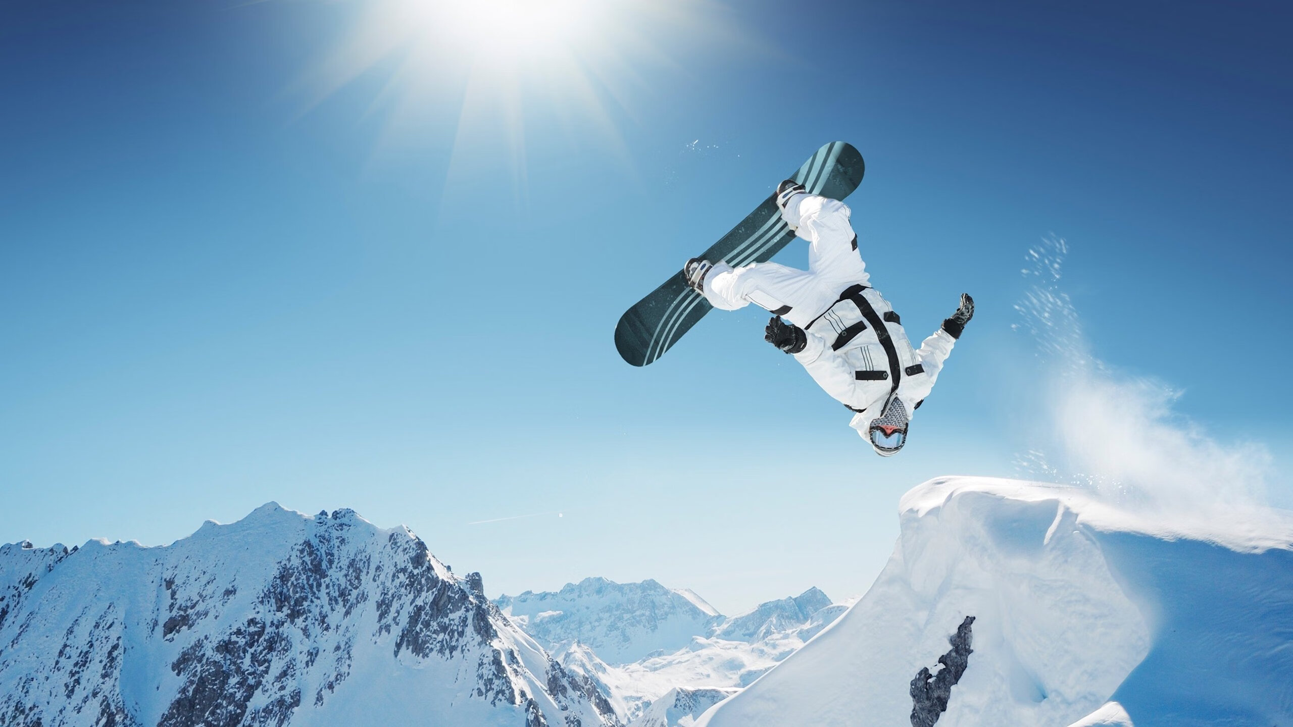 国际米兰双前锋战术再次奏效,米兰大前锋